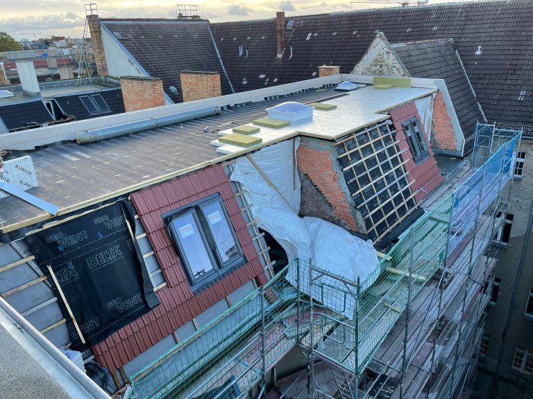 PHOTO-2021-10-21-19-07-46